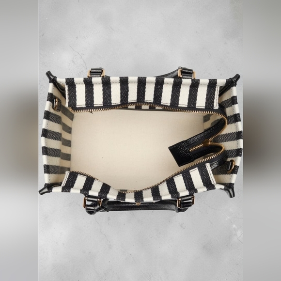 Kurt Geiger Chiswilk Black & White Striped Crossbody/Sachel w/Leather Trim, NWT - Picture 5 of 6